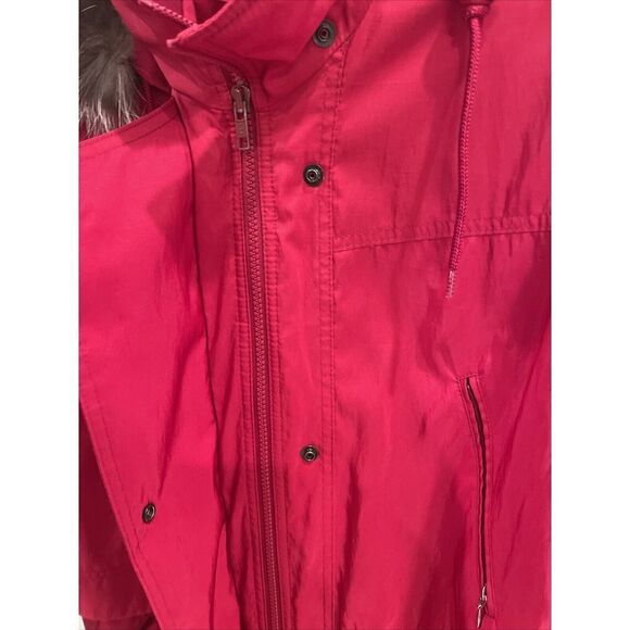 Women's Coat, Forecaster Of Boston size M Quilted Detachable Faux Fur Hood Red - Picture 3 of 7